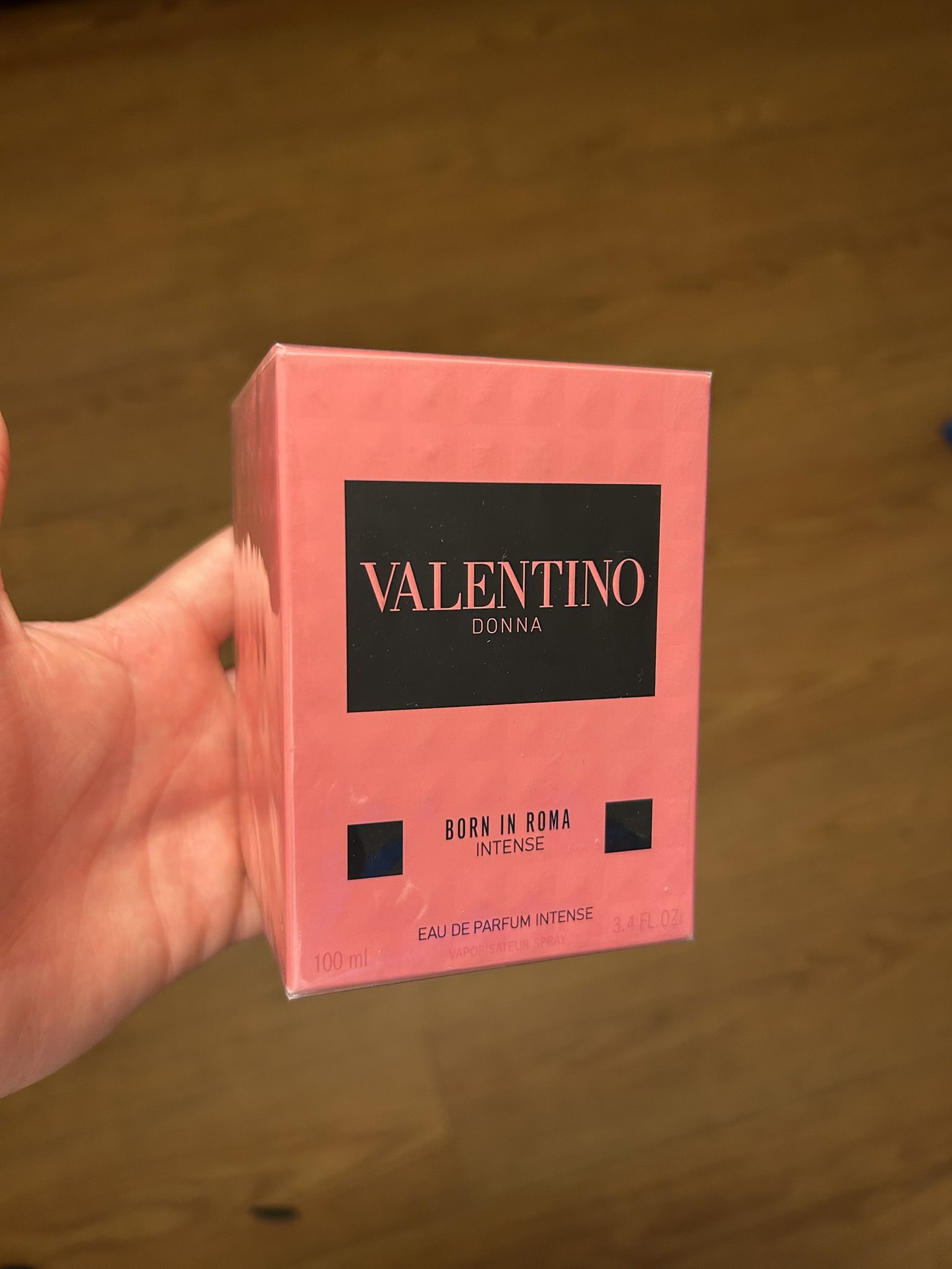 Valentino Donna Born In Roma Perfume