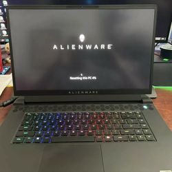 Alienware 👽   Gaming   Laptop 