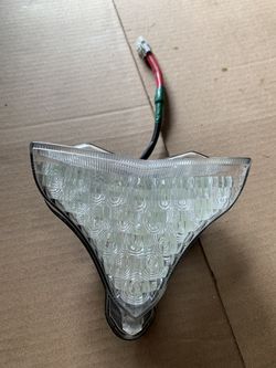 R6 tail light