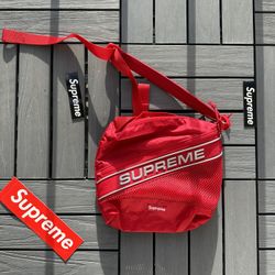 Supreme Shoulder Bag FW23 Red