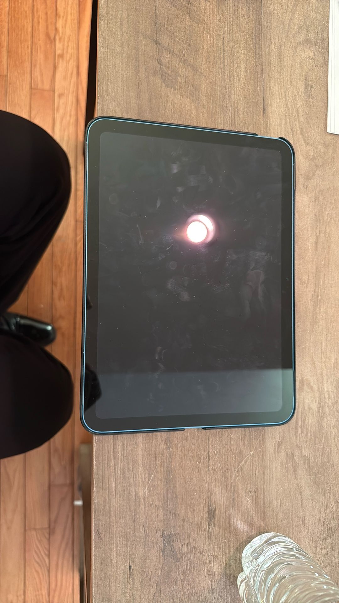 Apple 2022 iPad 10.9-inch, Wi-Fi, 64GB - Blue Lightly Used +Case