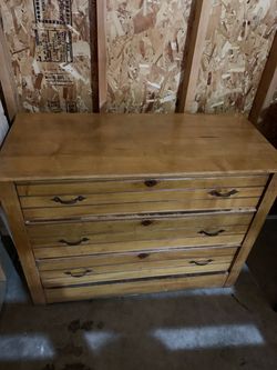 Wooden 4-Drawer Dresser with Metal Handles Py in Elburn