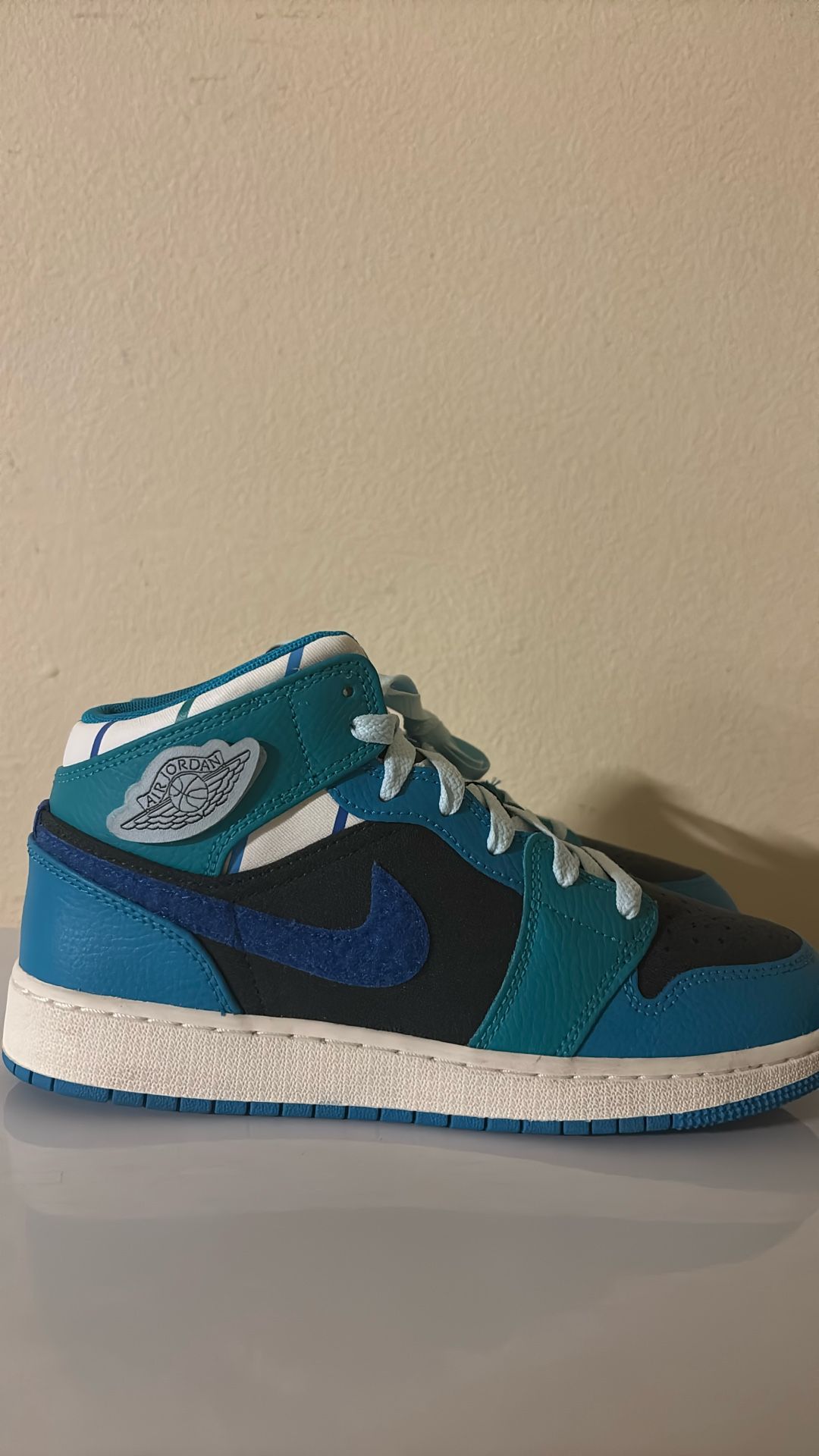 Nike Air Jordan 1 Mid