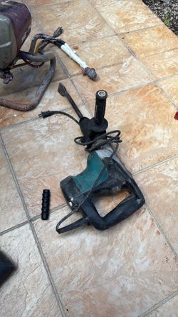 Makita demolition hammer