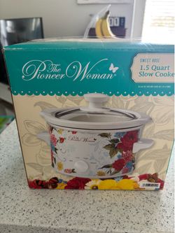 Small slow cookers $15 each new