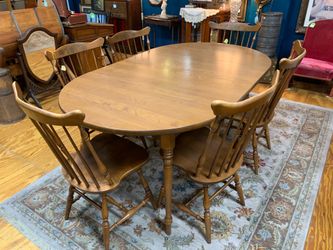 L. Hitchcock Set of 6 Dining Chairs and Table