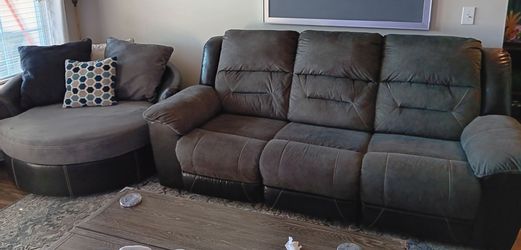 Gray Sectional Reclining Sofa with Chaise