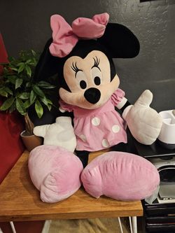 HUGE Disney Minnie Mouse Stuffed Plush