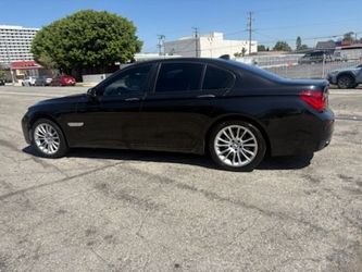 2013 BMW 740i