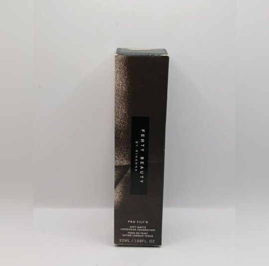 Fenty Beauty
Pro Filt'r Soft Matte Longwear Foundation by Rihanna 1.08 Fl.Oz.