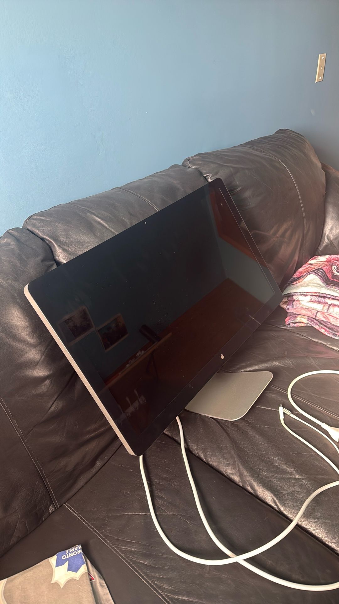 Apple 27 Inch Monitor 