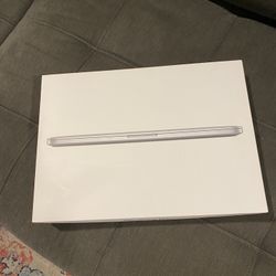 MacBook Pro 13” Travel Box