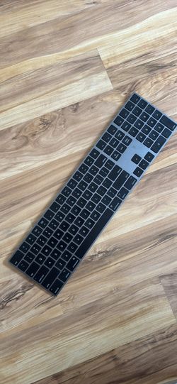 Apple Magic Keyboard with number pad