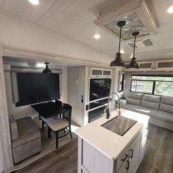 2022 Forest Rivers Tandara 386 mb-ok 5th Wheel