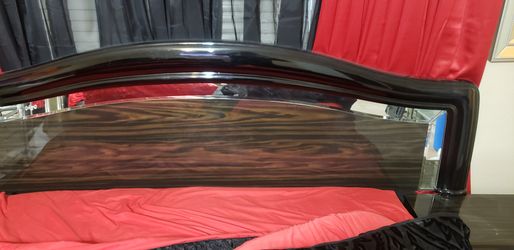 King headboard night stands and dresser