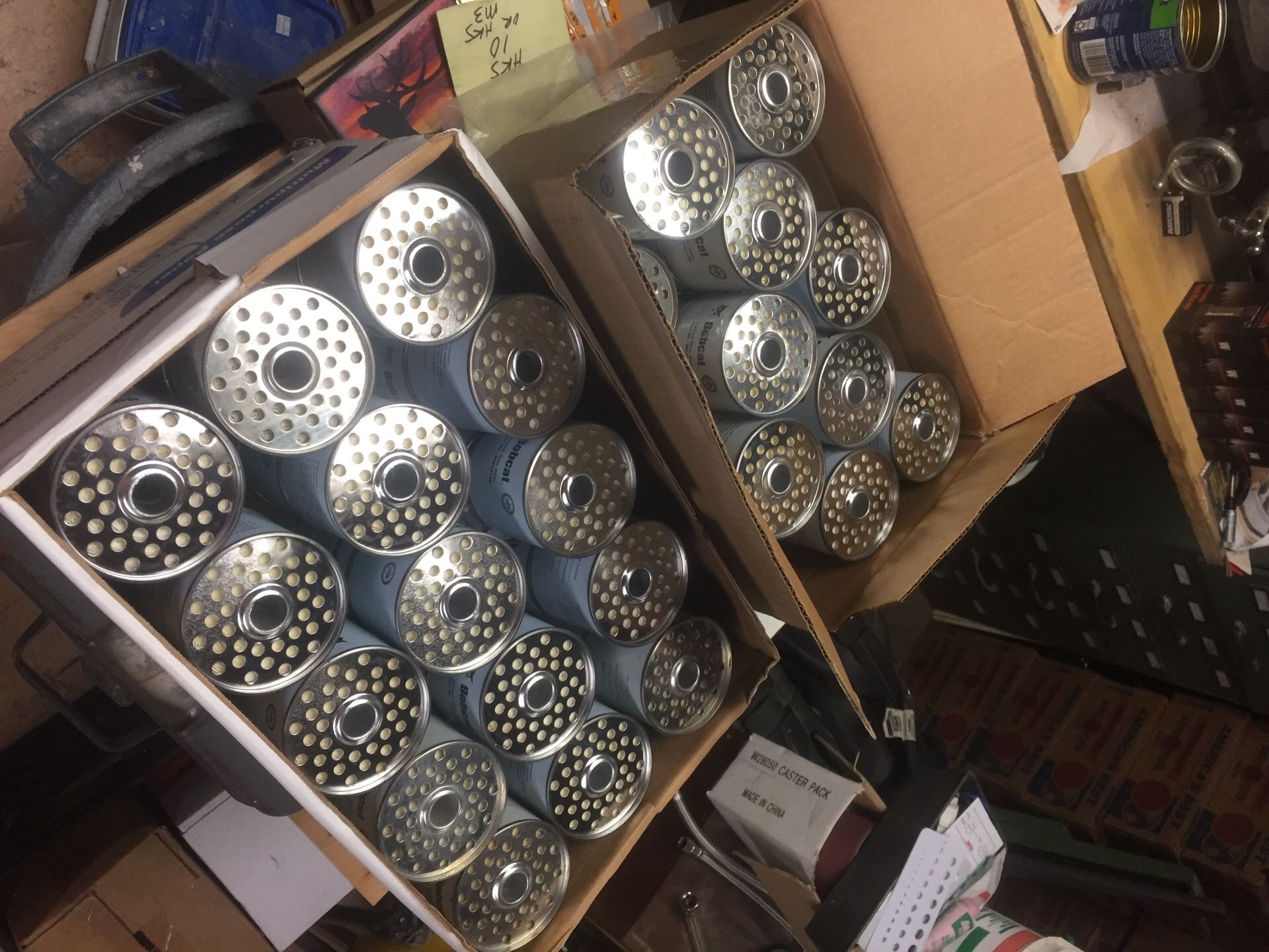 64 OEM Bobcat filters 3885315b