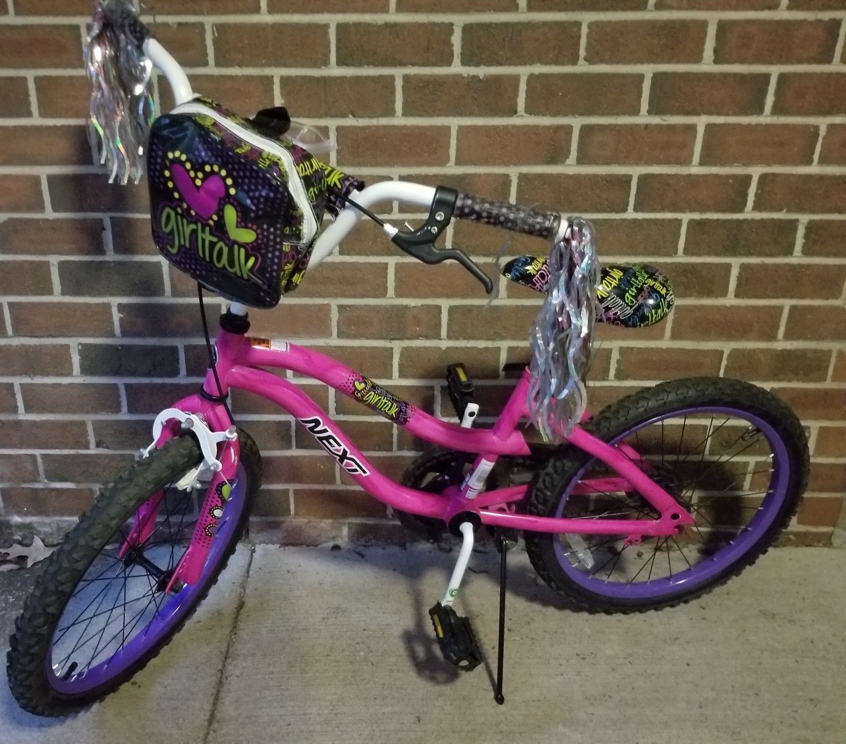 Next Girl Talk Cruiser Bike