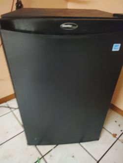 Danby Mini fridge used working