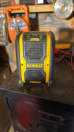 Dewalt Bluetooth Speaker