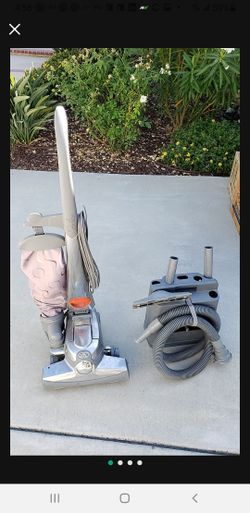 Kirby Sentria  w/accessories and Shampoo Kit