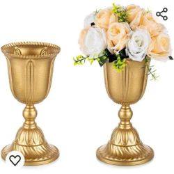 0488: Gold Vases for Centerpieces Wedding - 2 Pcs 11.6 inch Tall Metal Urn Planter Elegant Wedding Centerpieces for Tables - Trumpet Vase for Weddings