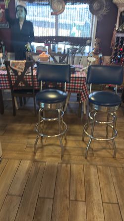 Vintage standard swivel barstools