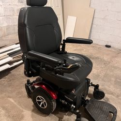 Merits P327 Electric Wheelchair