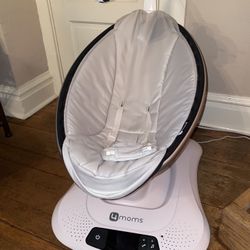 4moms MamaRoo Swing 