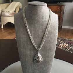 Signed Lia Sophia Silver Tone Tripple Chain Necklace With Teardrop Pendant 