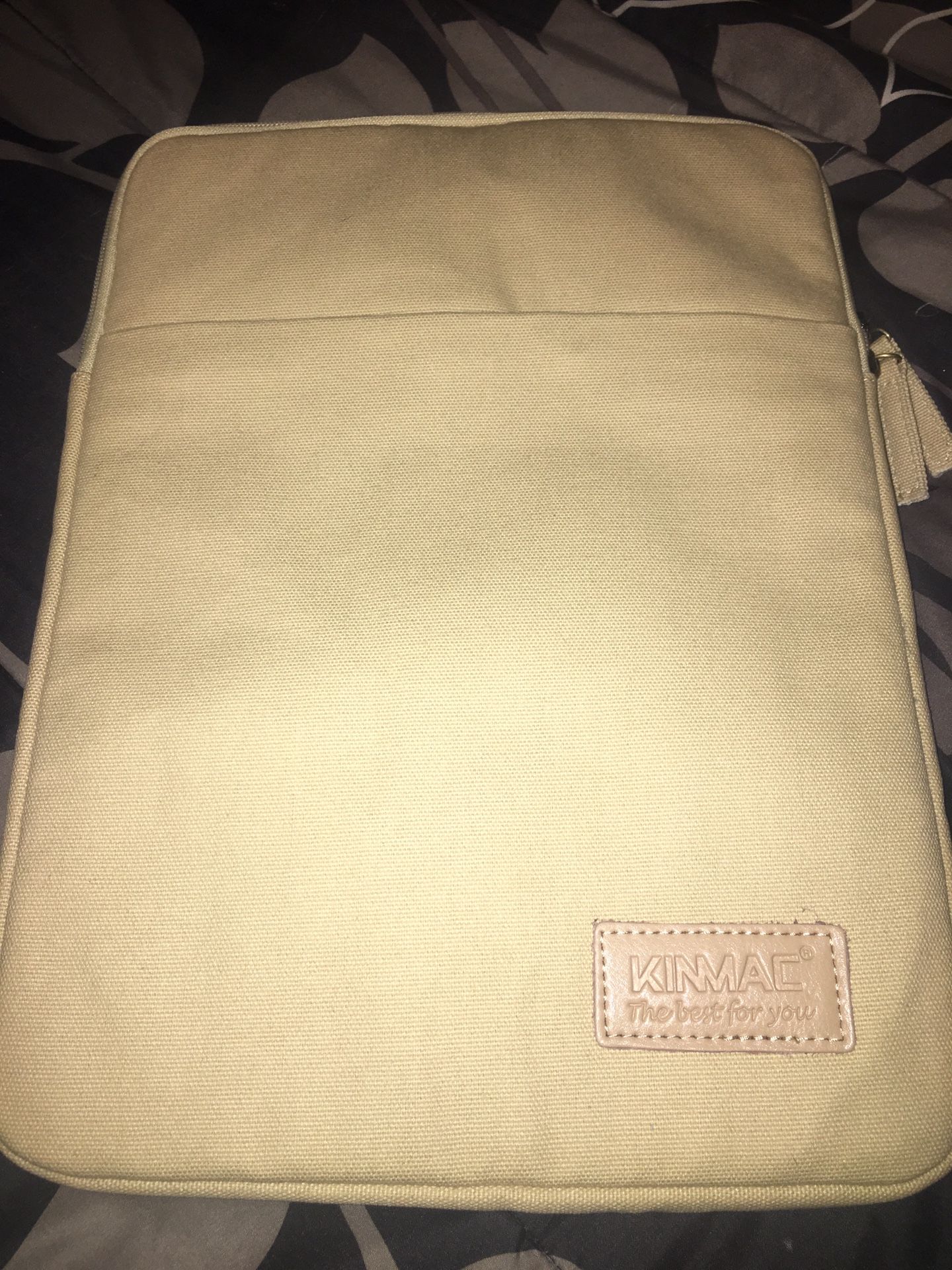 Laptop sleeve