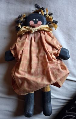 Primitive Folk Art Wooden Doll 2