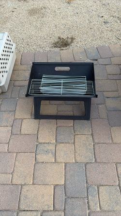 Portable Notebook Style Fold Up Grill