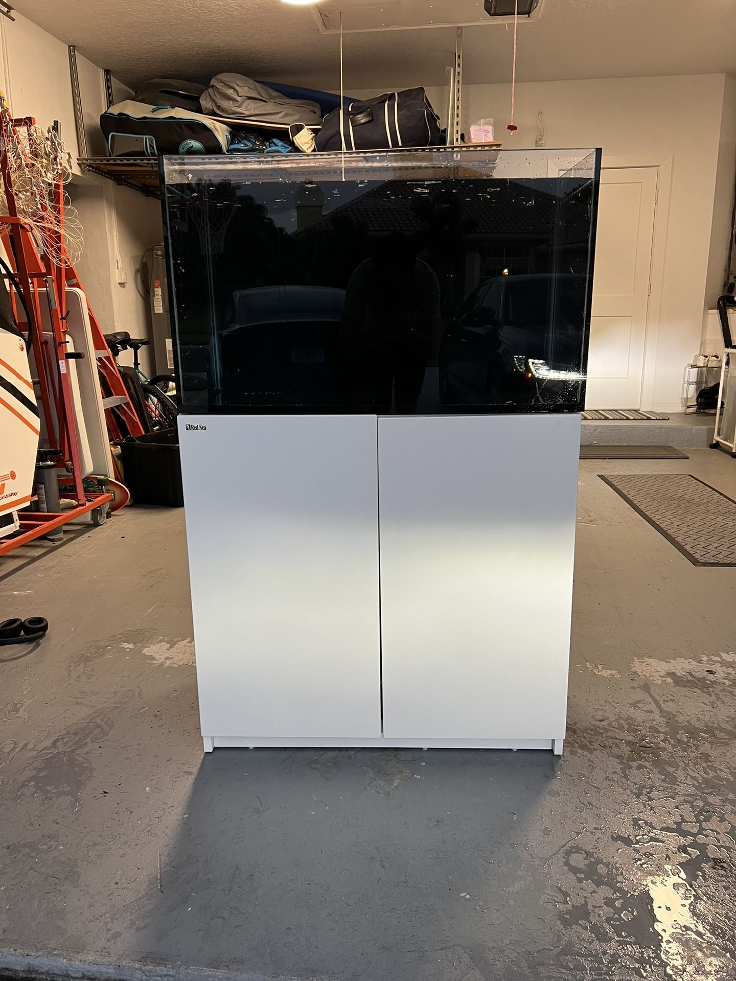 Red Sea Reefer 250 (54 Gallon) Tank, Stand, Sump, Skimmer, Pump, Plumbing