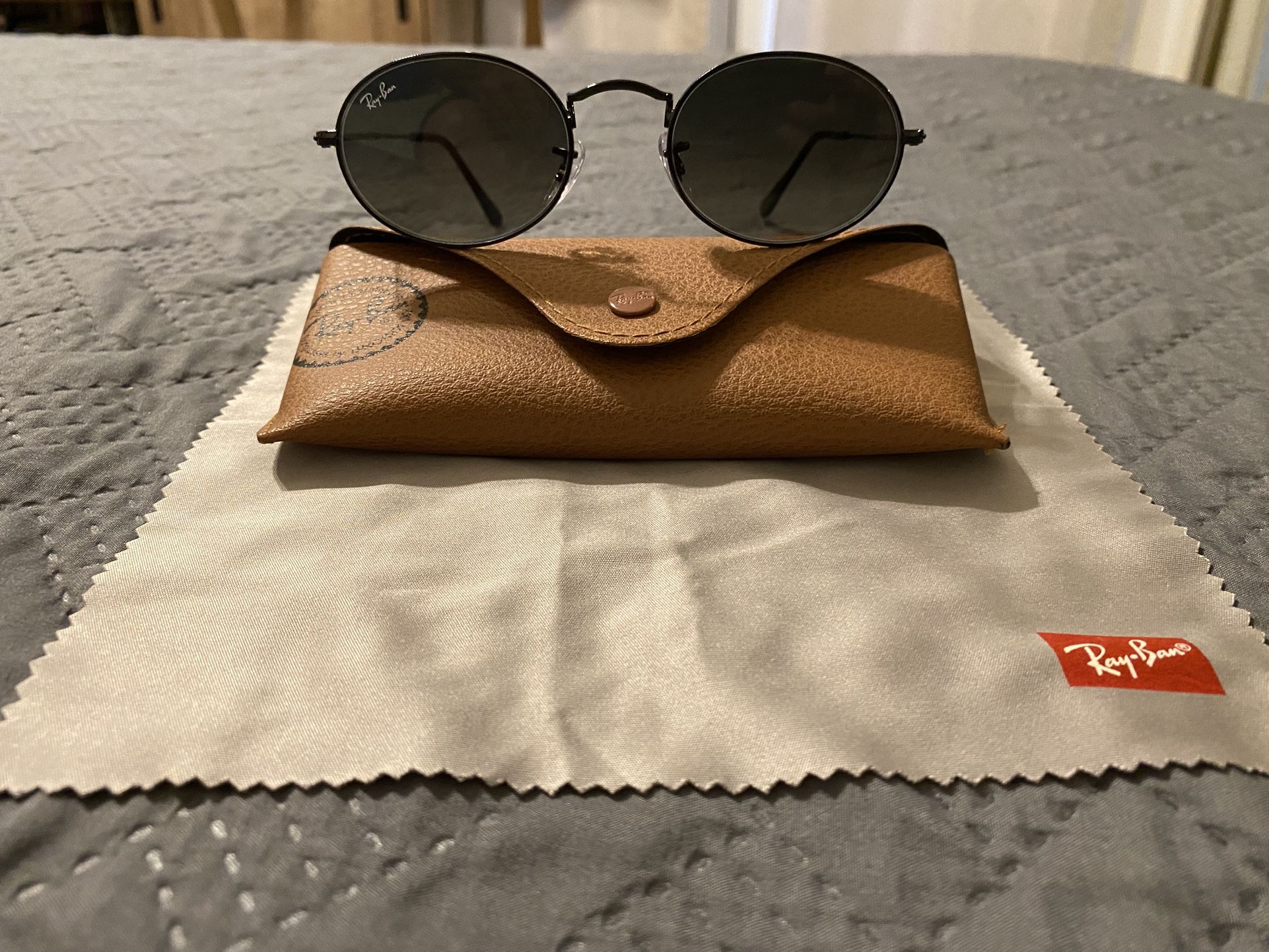RAY BANS
