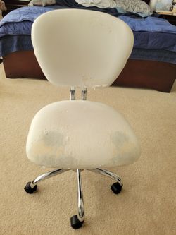 Desk/Office Chair - Free