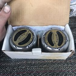 Manual Locking Hubs 