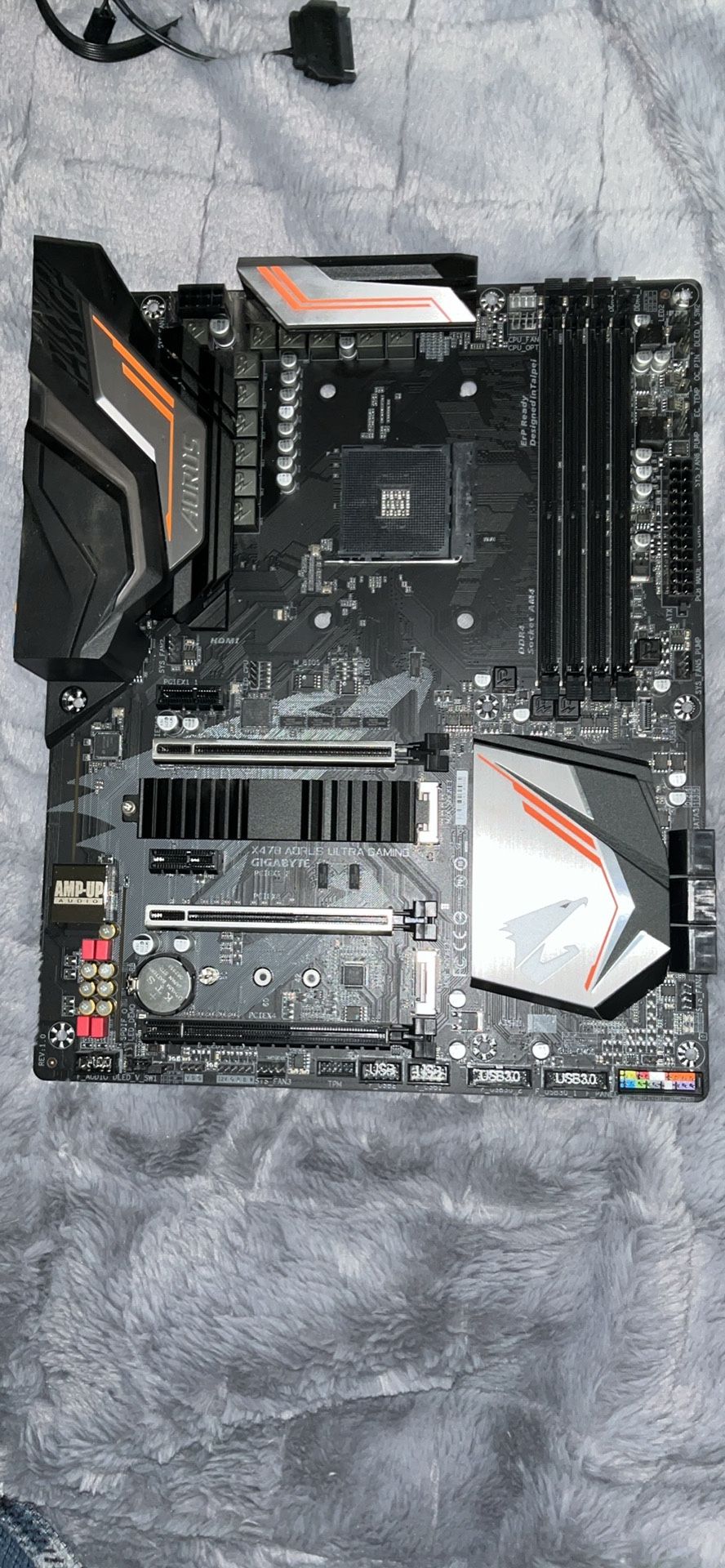 Gigabyte X470 Ultra Gaming