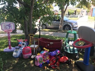 Toys for indoor/outdoor used condition price vary see down below 👇 south La 90043