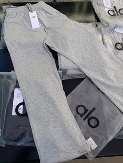 Alo Yoga Uncuffed Sweatpants Men’s Women’s Brand New Sizes S M L $80 OBO Authentic Active Lounge