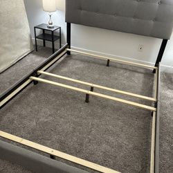 Queen Bed 