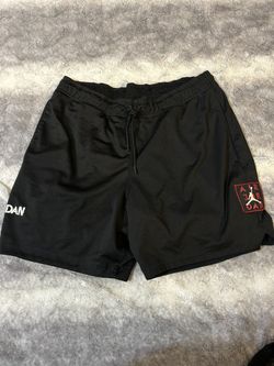 Nike Air Jordan AJ5 Mesh Graphic Black Shorts Size Large Euc