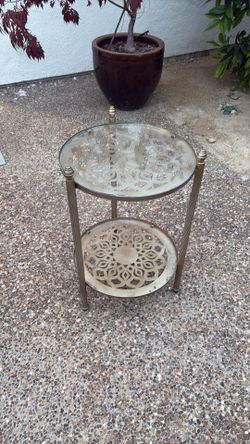 Elegant Gold & Glass Round Accent Table – 2 Tier