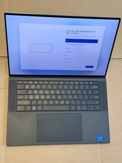 Dell XPS 15 9520 i9-12900HK OLED 32GB 1TB SSD GeForce RTX 3050 Ti Touchscreen