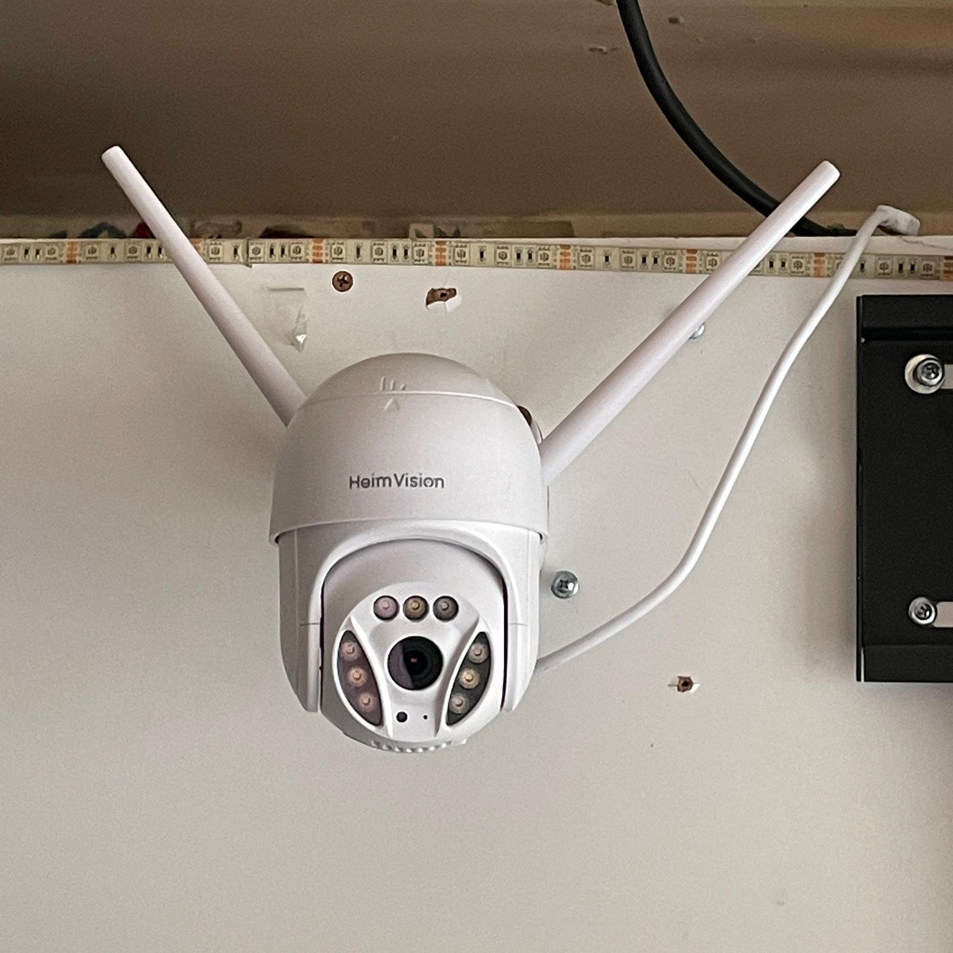 New OUTDOOR PTZ 3MP WIFI