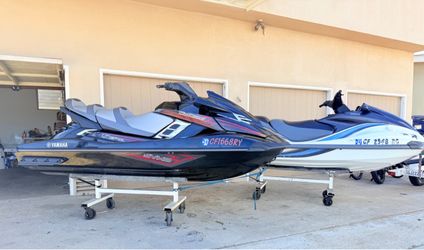2 Yamaha svho waverunners