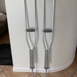 Universal Adjustable Crutches By Guardian For Broken Leg Foot Injury