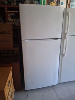 FRIDGE..FRIDGE....WORKING GOOD DELIVER X  $..