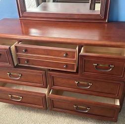 Children’s wooden dresser with mirror and nightstand