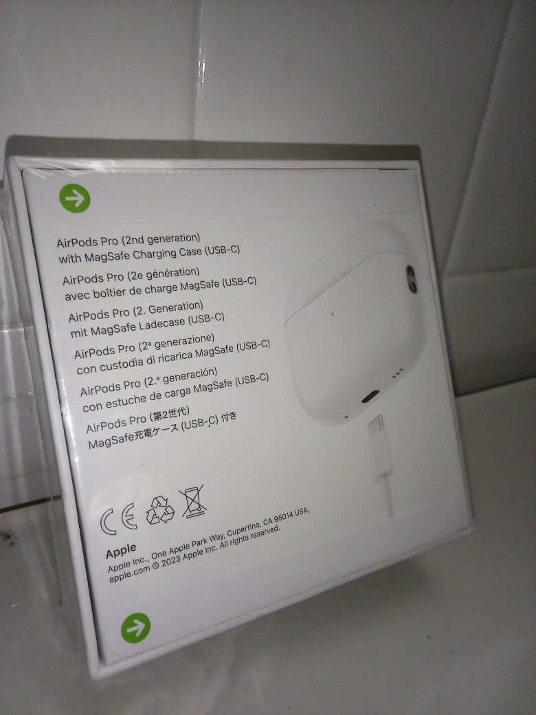 (NEW SEALED) 2024 USB C to C Apple AirPods Pro 2nd Generation Bluetooth Earbuds