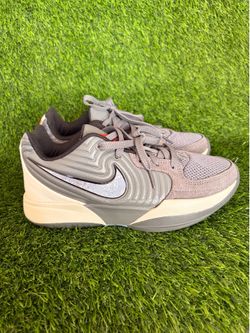 Nike JA 2 Exposure kids size 6y
